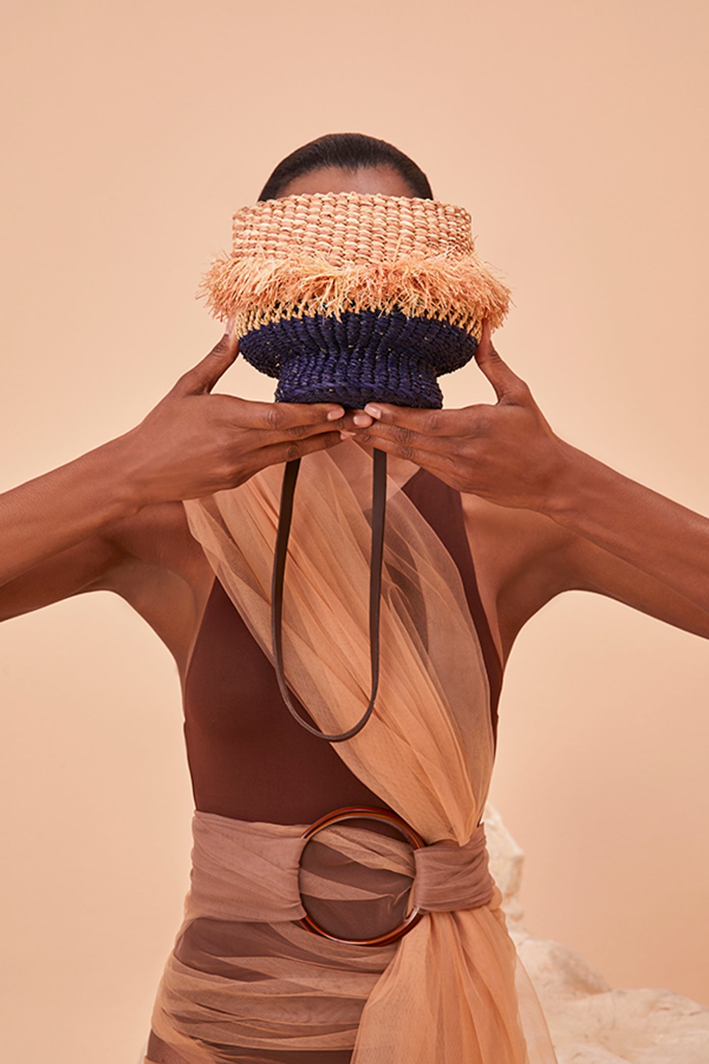 Sac en raphia Bag Pot - Bella de la marque AAKS