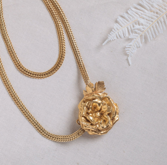 Golden necklace - ROSA