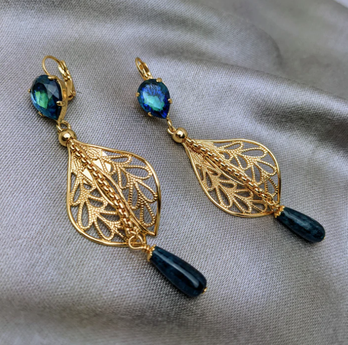 Gold earrings - Abebe 